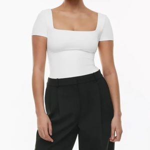 NWT Aritzia color white Contour New Squareneck Shortsleeve T-Shirt